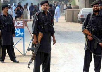 ڈی آئی خان .نامعلوم افراد کی فائرنگ ڈی ایس پی شدید زخمی,دو حملہ آور ہلاک ایک گرفتار