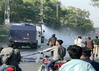 لاہور کے سرکاری خزانے کو چار روز میں سات ارب کا نقصان ہوا۔