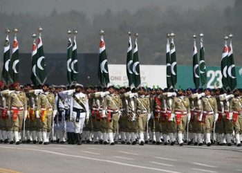 یوم پاکستان جوش و جذبے سے منایا جا رہا ہے، پریڈ کی پروقار تقریب