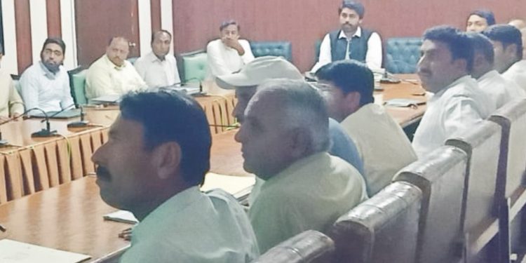 لیہ ۔ڈسٹرکٹ ایمرجینسی ریسپانس کمیٹی برائے انسداد ڈینگی کا اجلاس