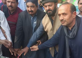 سیکرٹریٹ مسلم لیگ ن لیہ میں بابائے قوم اور قاءید مسلم لیگ کی سالگرہ تقریب