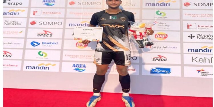 لیہ کا قابل فخر سپوت ,انٹرنیشنل فٹبالر سمیر چھینہ نےفٹ بال کی تاریخ میں کامیابی کے جھنڈے گاڑ دئے ..