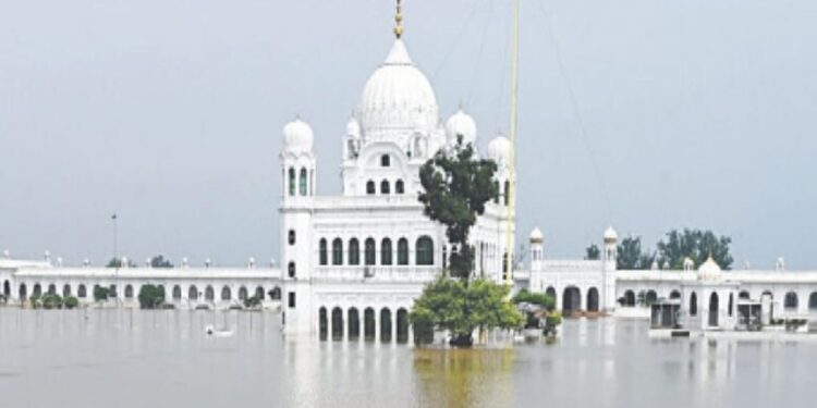 وزیراعلیٰ پنجاب مریم نواز شریف کی ہدایت پر کرتار پورگوردوارہ میں نکاسی آب چند گھنٹوں میں مکمل،جنم استھان کے تمام حصے مکمل طورپر صاف, تین چار دن میں سکھ یاتریوں کیلئے کھول دیا جائیگا