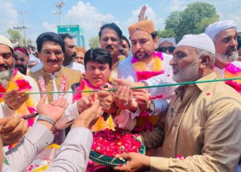 لیّہ . جس سہانی گھڑی چمکا طیبہ کا چاند