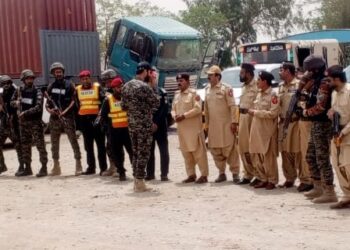 کمشنر ڈیرہ غازی خان کی ہدایت پر بی ایم پی، رینجرز اور ریسکیو 1122 کا مشترکہ فلیگ مارچ
