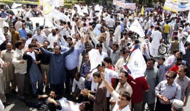 عنوان: زندہ ہے ایپکا، زندہ ہے جدوجہد – اب پھر متحد ہونے کا وقت ہے .. تحریر: الٰہی بخش جوتہ، صدر ایپکا ڈسٹرکٹ لیہ