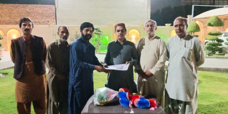 وفاقی وزیر برائے قومی ورثہ و ثقافت حذیفہ رحمان سے محمد علی فیڈریشن پاکستان ڈیرہ غازی خان کے وفد کی ملاقات