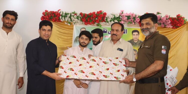 لیہ ۔سب انسپکٹر محمد نصر اللہ مدت ملازمت مکمل ہونے پر محکمہ پولیس سے ریٹائر ڈ ، پروقار تقریب کا انعقاد