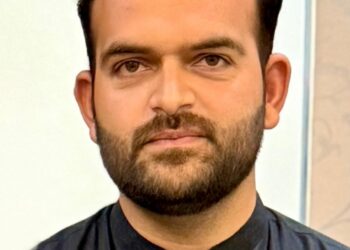 سچ اور جھوٹ کے درمیان لکیر ,ایک بگڑتے معاشرے کی کہانی …انجینئر شیراز حسین رونگھا