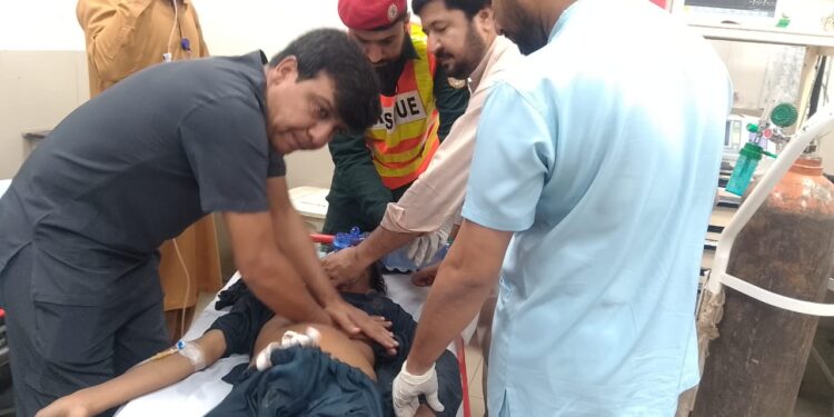 ہیرا اڈا چوک اعظم روڈ پر ٹریفک حادثہ، 15 سالہ موٹر سائیکل سوار جاں بحق