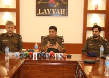 کروڑ مرڈر کیس , اپنے باپ کی نماز جنازہ پڑھانے والا  حافظ بیٹا ہی قاتل نکلا ,ملزم گرفتار..  ڈسٹرکٹ پولیس آفیسر لیّہ حسن جاوید  بھٹی